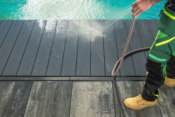Best Commercial Pressure Washing  in Fort Myers Shores, FL